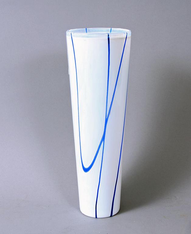 VAS, glas. Kosta, sign.