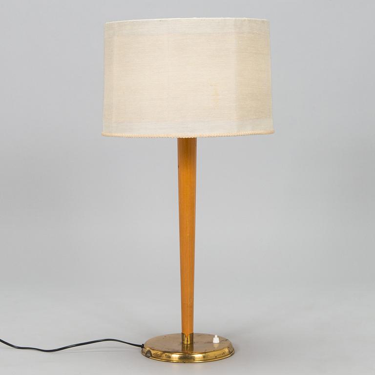 Lisa Johansson-Pape, a mid-20th century table lamp, model 2055, Stockmann Orno.
