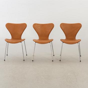 ARNE JACOBSEN, as et of six Serie 7 Stol för Fritz Hansen.
