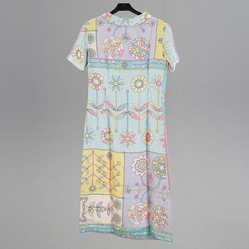 KLÄNNING, Emilio Pucci.