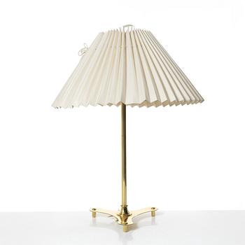 Josef Frank, bordslampa, modell 2467, Firma Svenskt Tenn.