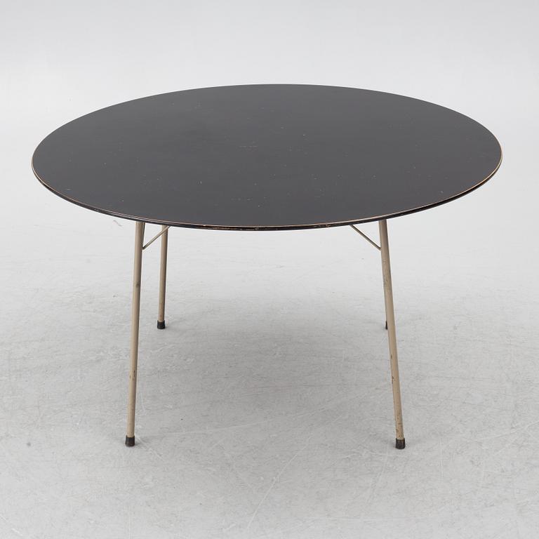 Arne Jacobsen, dining table, model 3600, Fritz Hansen, Denmark.