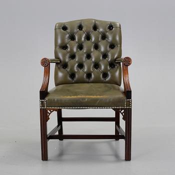 KARMSTOL, engelsk stil, 1900-talets slut.