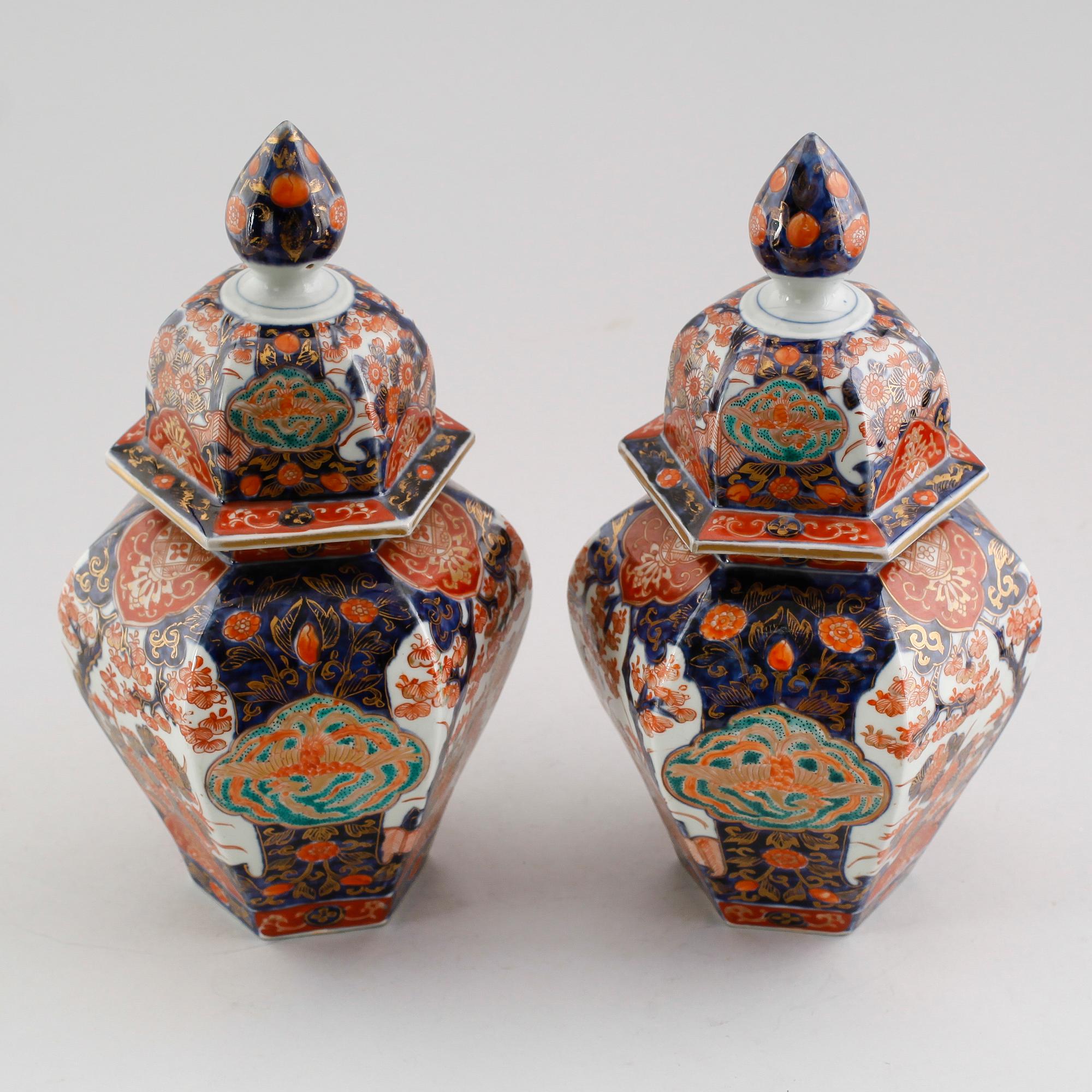 LOCKURNOR, 1 par, porslin, Japan, Imari, 1800-/1900-tal.