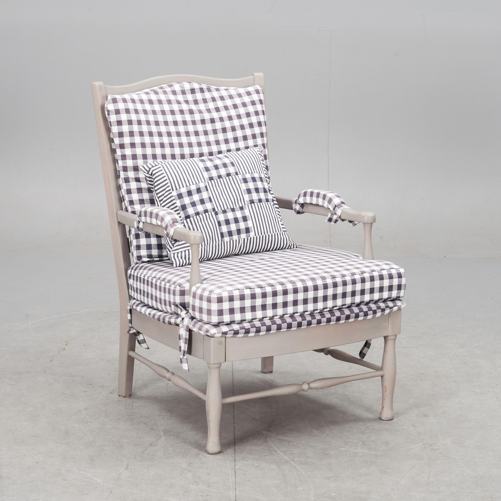 FÅTÖLJ, sk Gripsholms modell, 1900-tal.