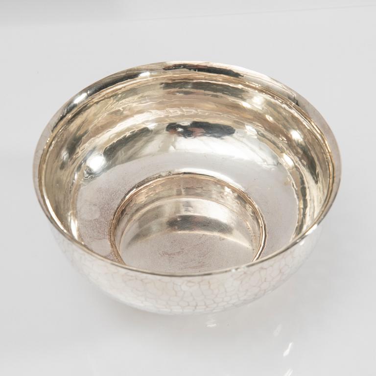 Atelier Borgila, Bowl, sterling silver, 1998.