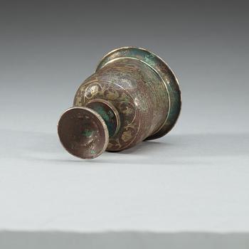 BÄGARE, silver. Troligen Tang dynastin.
