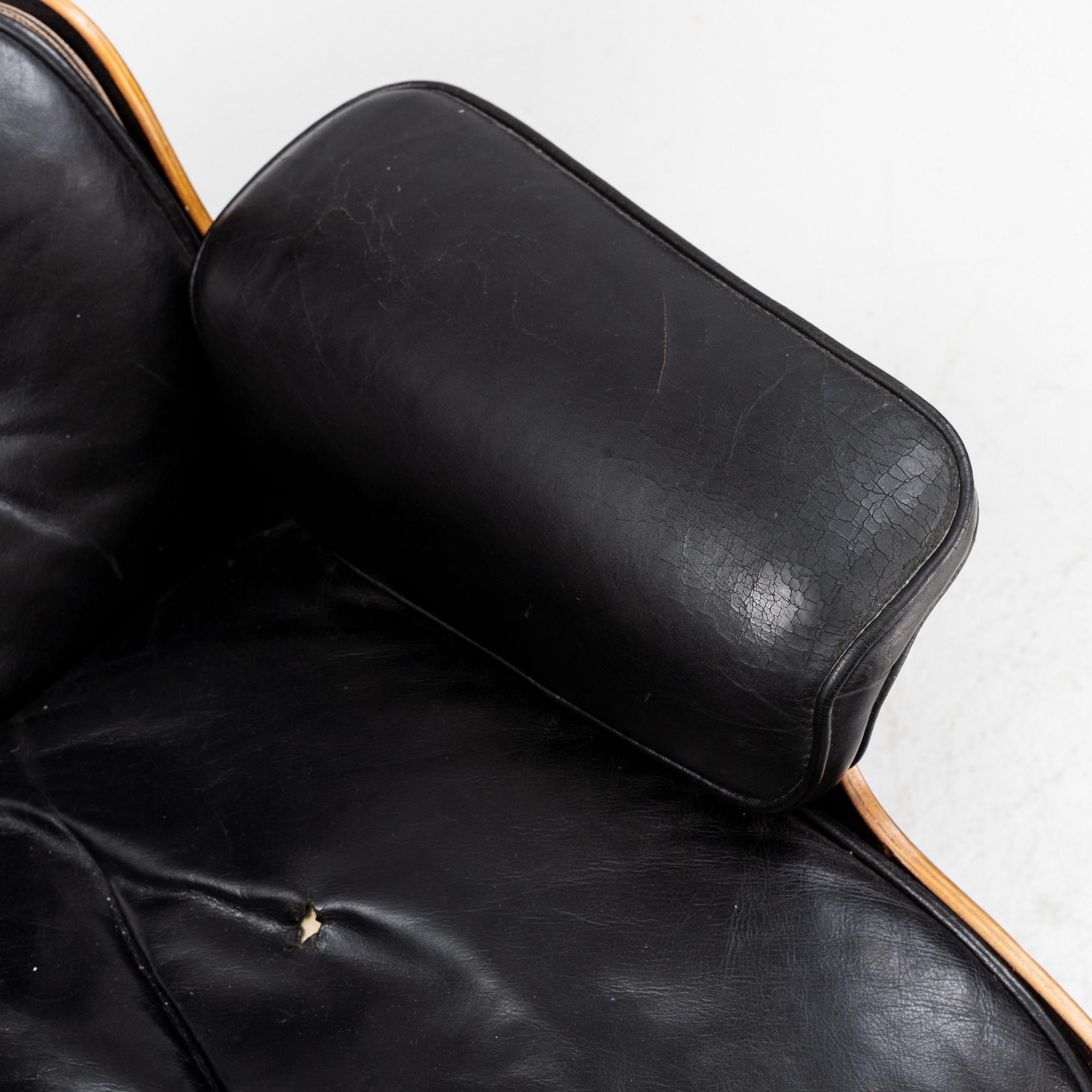 Charles & Ray Eames, a rosewood 'Lounge Chair' Herman Miller, 1960's/70's.