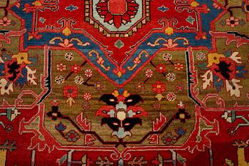 A carpet, semi- antique/old Heriz/Gorovan, ca 352 x 277 cm.