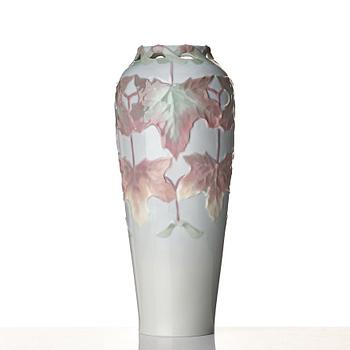 Harald Almström, an Art Nouveau porcelain vase, Rörstrand 1900.