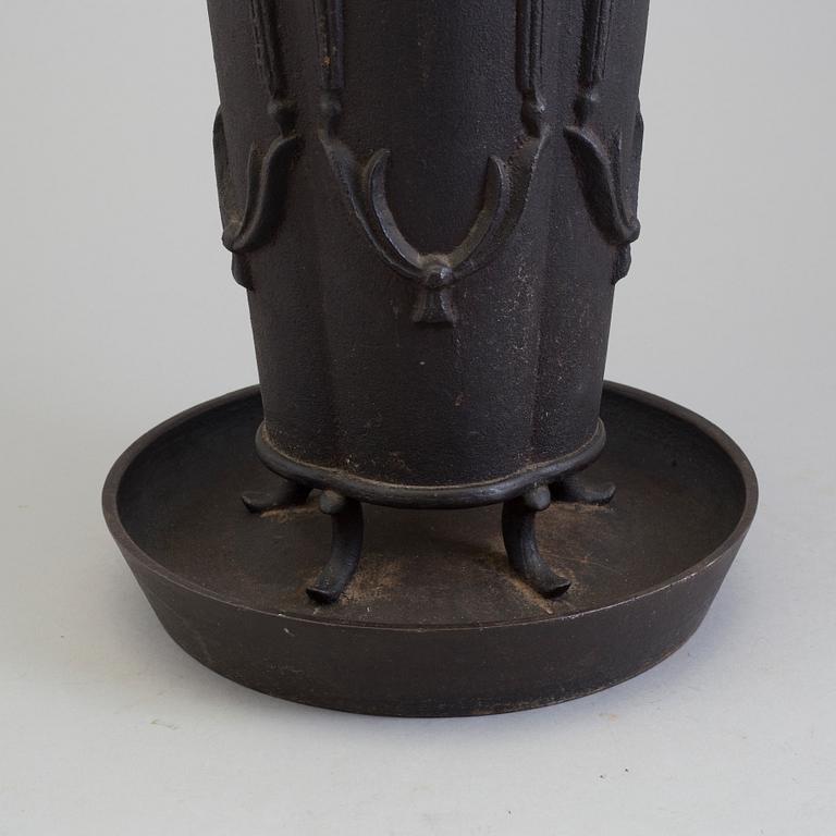 a cast iron 'Paraplyställ N:r 1' umbrella stand, Näfveqvarns Bruk.