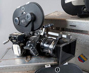 AN ARRIFLEX FILMCAMERA,