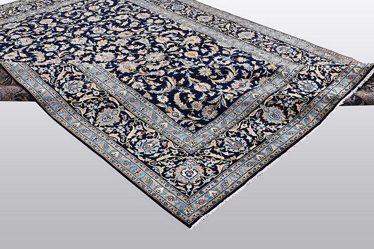 A carpat, Kashan signed Reza Torshi, ca 370 x 250 cm.