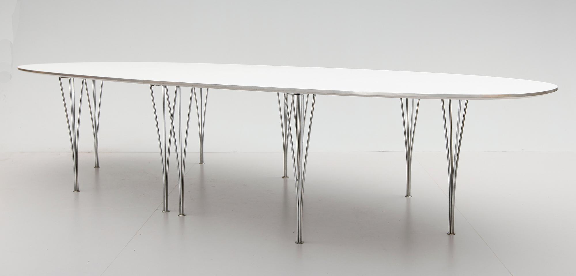 BORD, "Superellips", Bruno Mathsson och Piet Hein för Fritz Hansen.