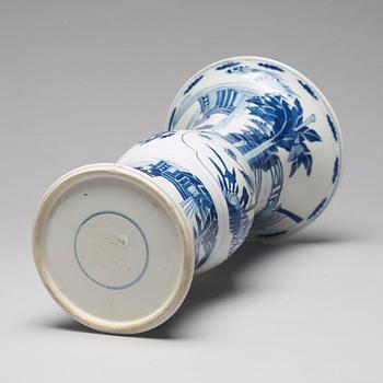 A blue and white gu shaped vase, Qing dynasty, Kangxi (1662-1722).