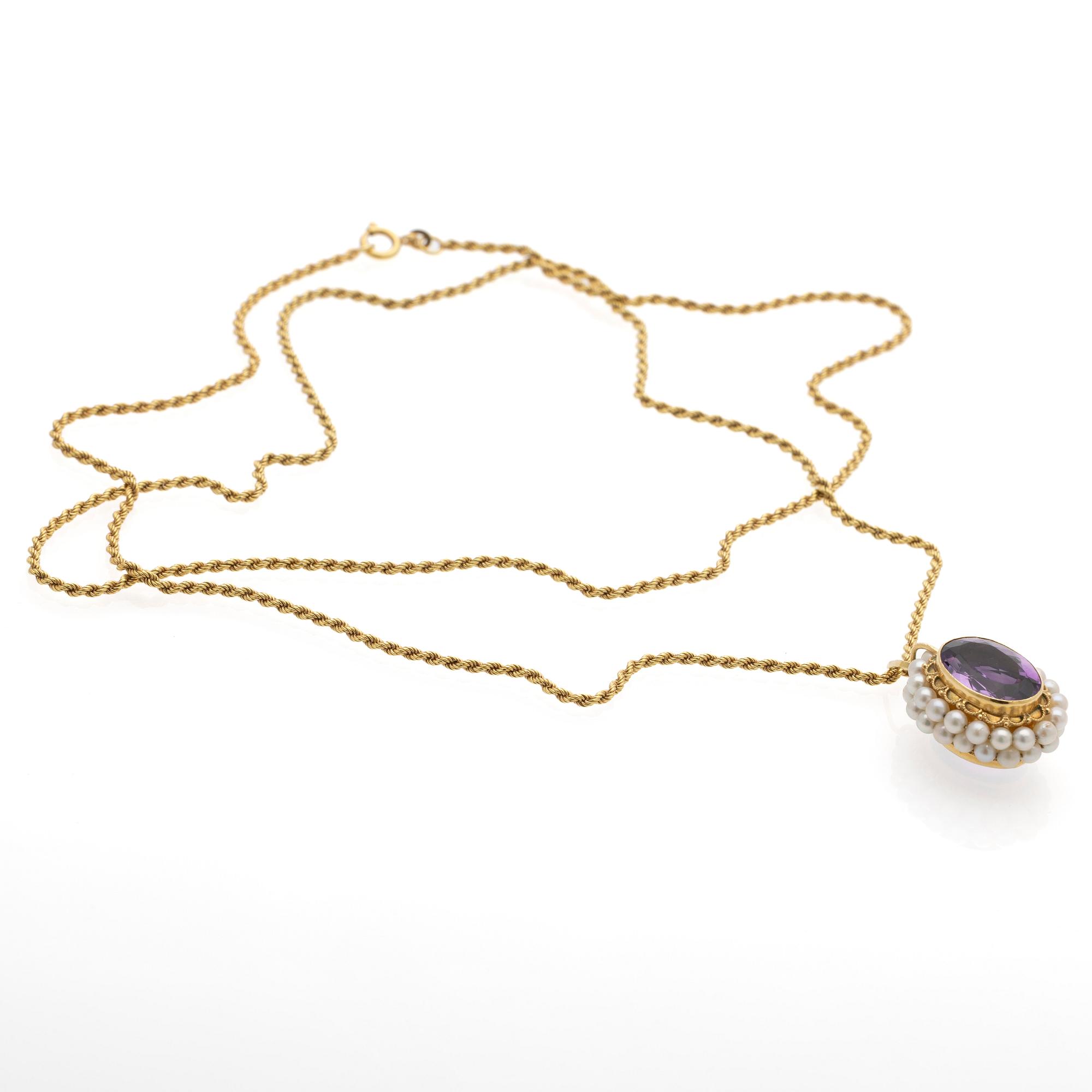 Collier, 18k, hänge med ametist och pärlor, Italien.