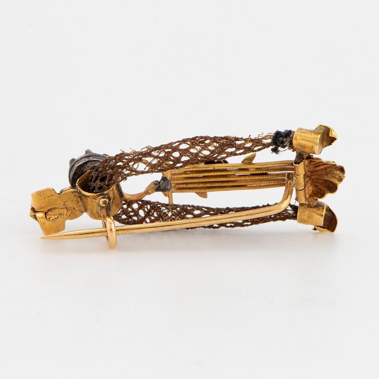 1800's brooch, hair, gold and rose-cut diamond.