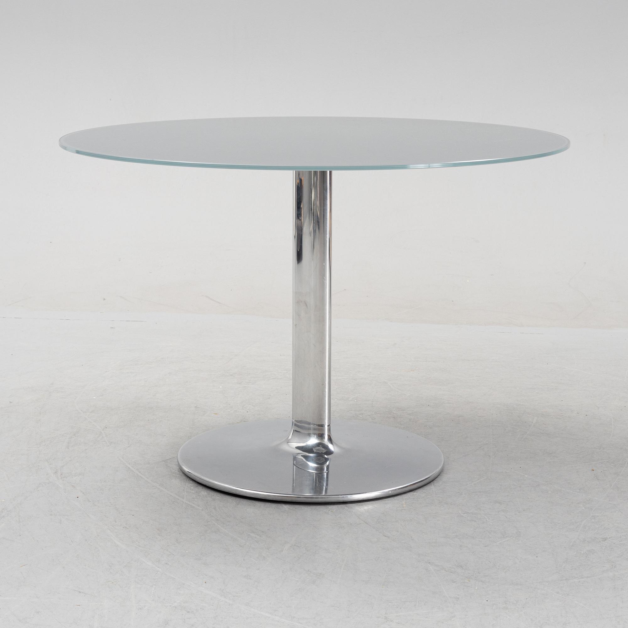 An aluminum and glass dining table from Andreu World, 21st Century.
