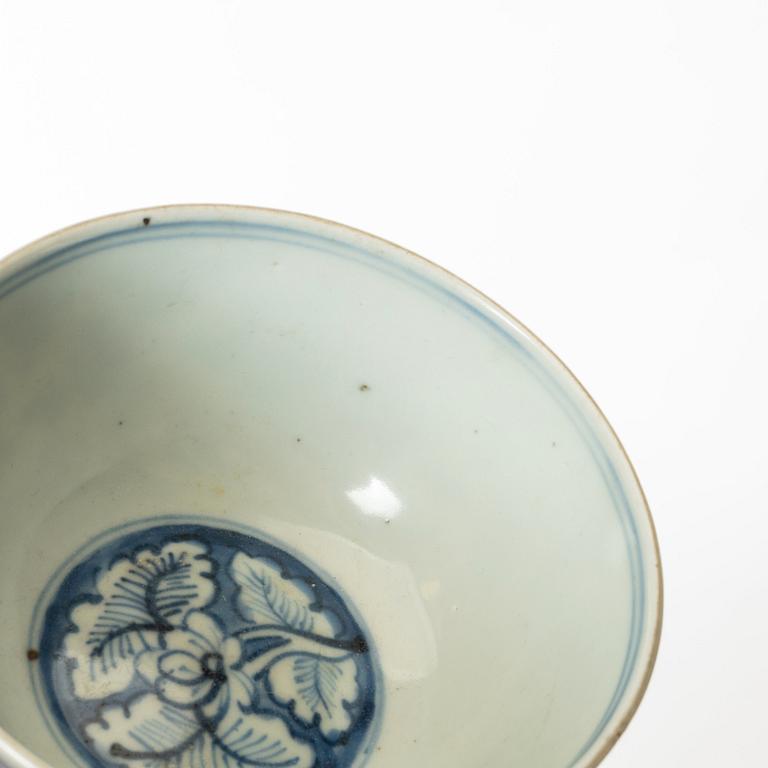 Two blue and white bowls, Ming dynasty (1368-1644).