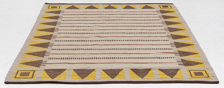 Rölakan rug, approximately 250 x 180 cm.