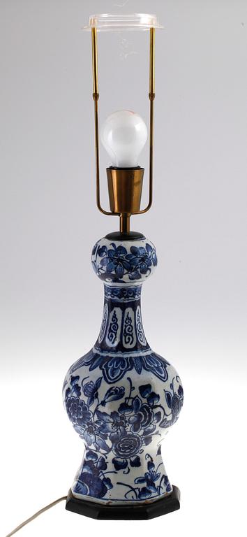 BORDSLAMPA, fajans, Holland, 1700-tal.