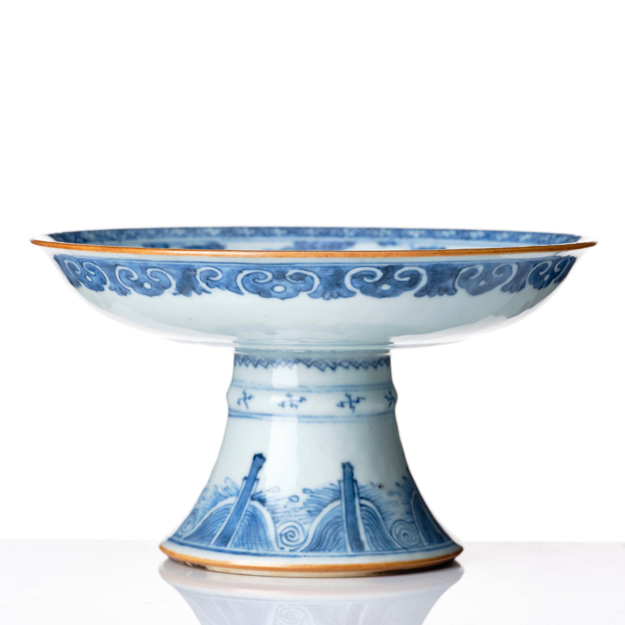 Tazza, porslin. Qingdynastin, 1800-tal.