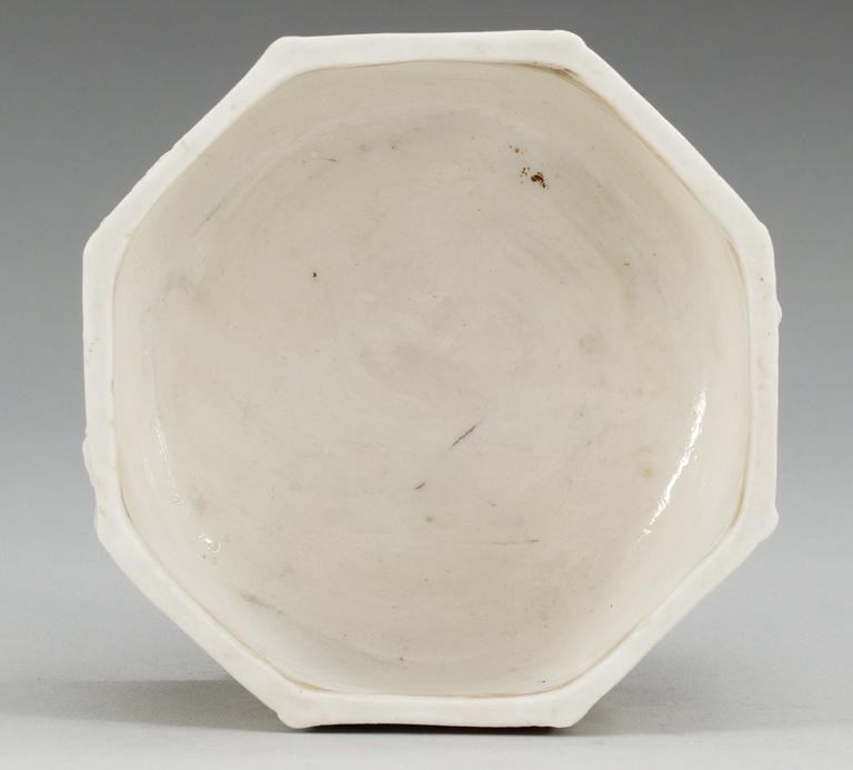 A blanc de chine censer, Qing dynasty, Kangxi (1662-1722).