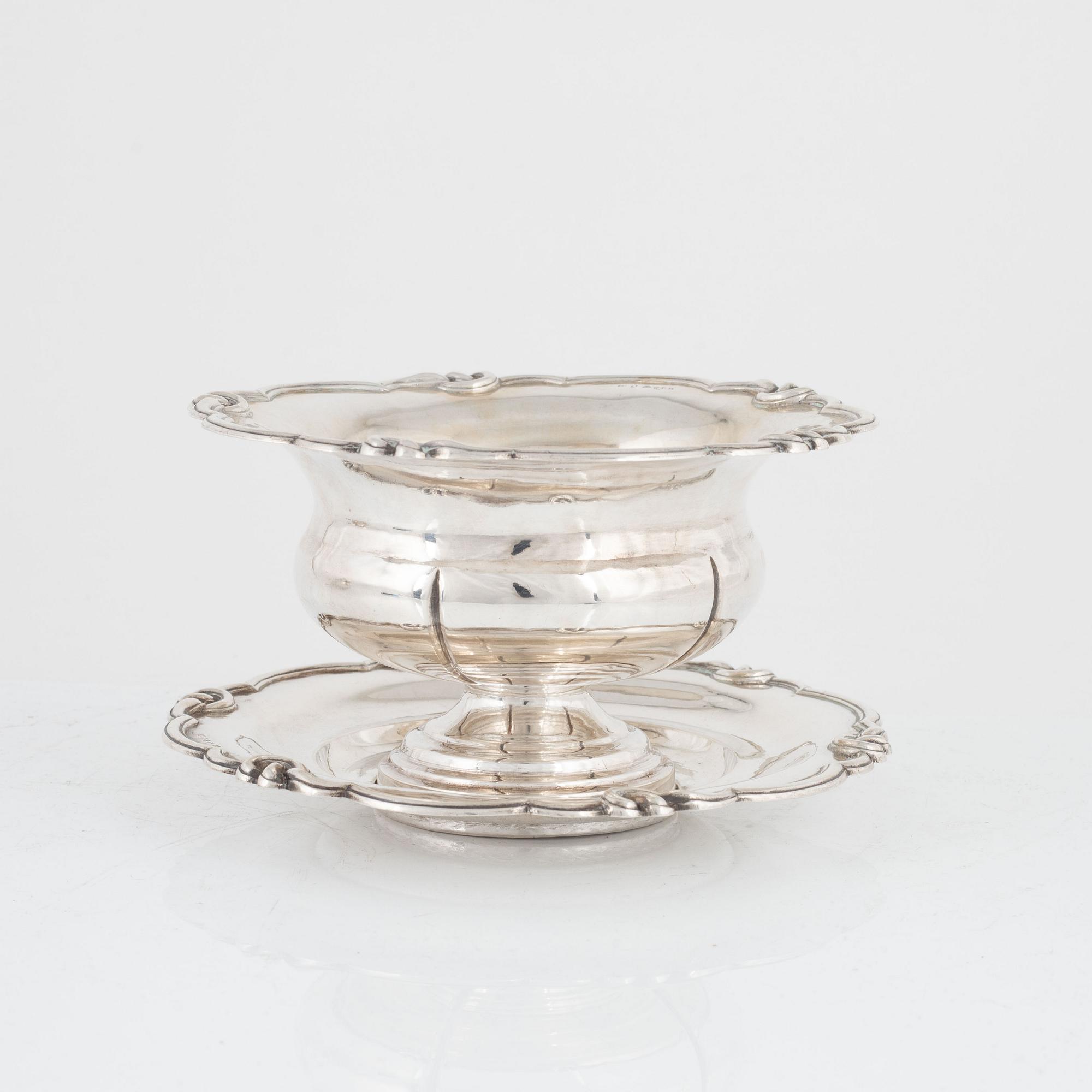 Gustaf Theodor Folcker, skål på fot, silver, Stockholm 1856.