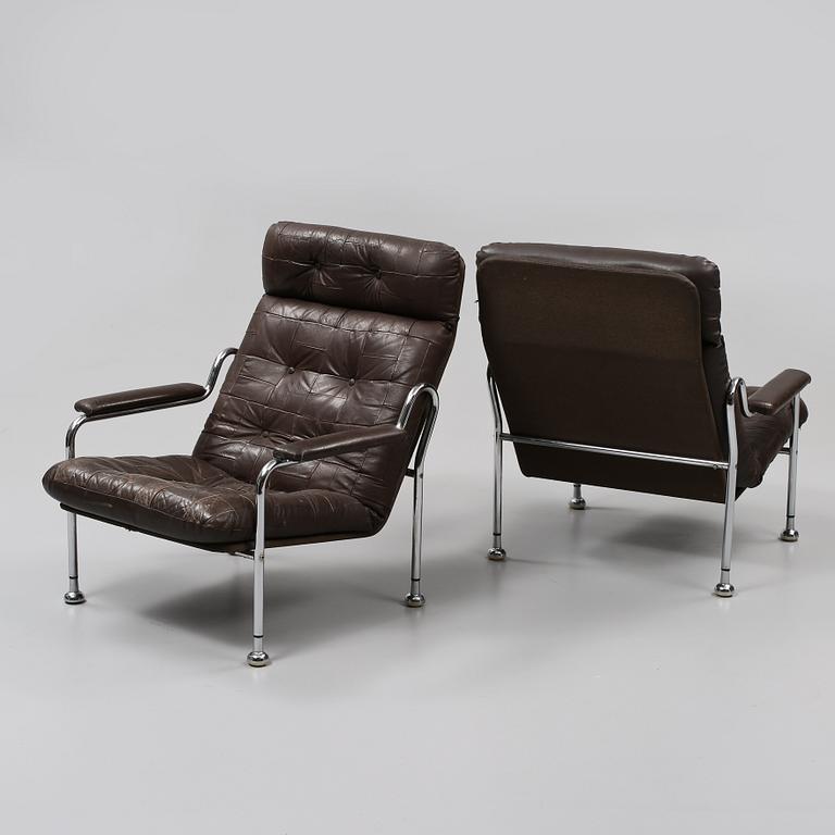 FÅTÖLJER, ett par, 1960-tal.