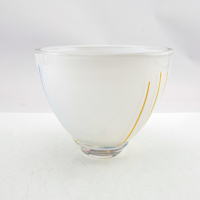 Berit Johansson, bowl signed and dated Orrefors 83.