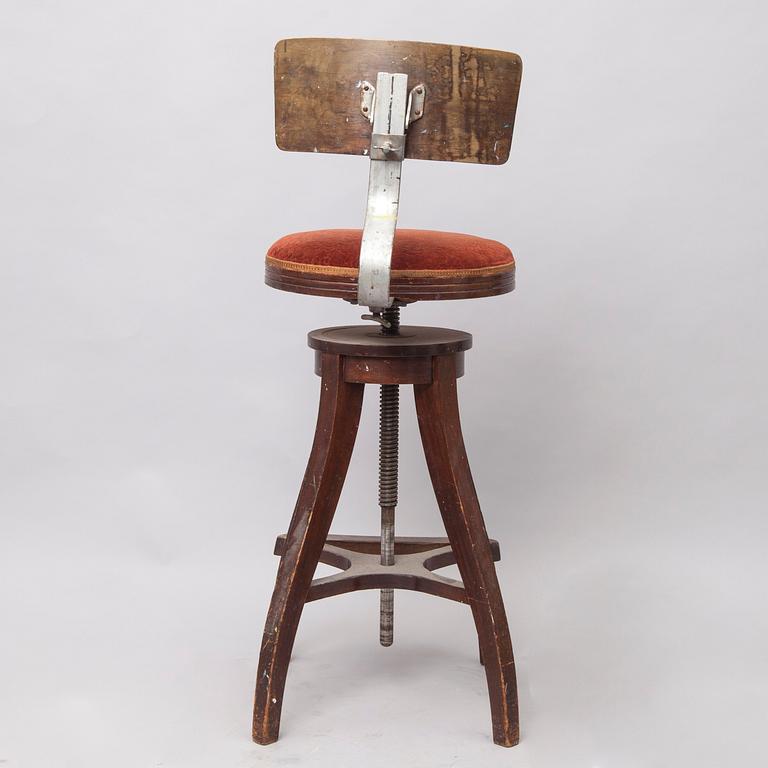 STOL, konstnärens stol, 1900-talets början.