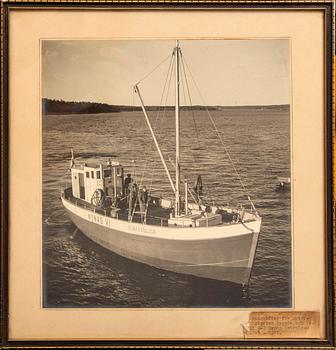 Photographs, 9 pcs, marine subjects, 1940s/50s.