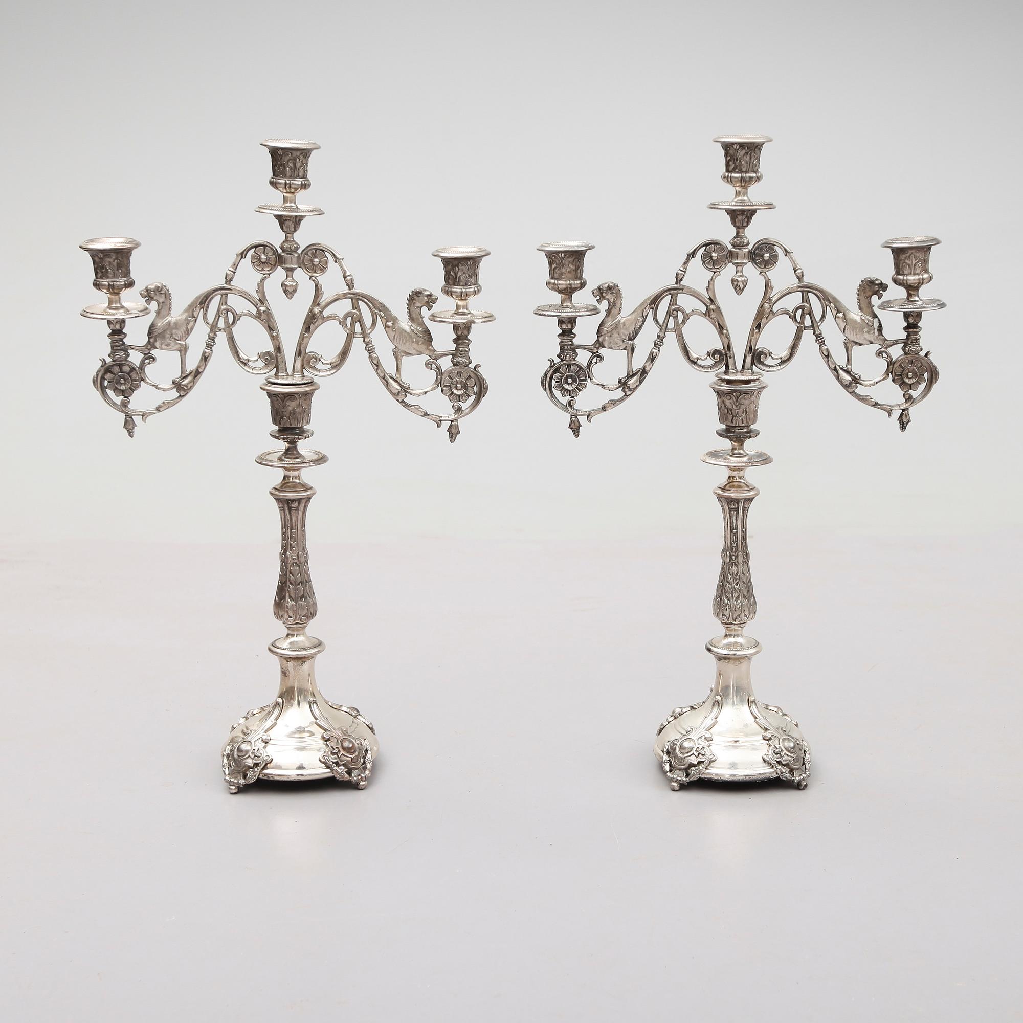 KANDELABRAR, 1 par, nysilver, omkring år 1900.