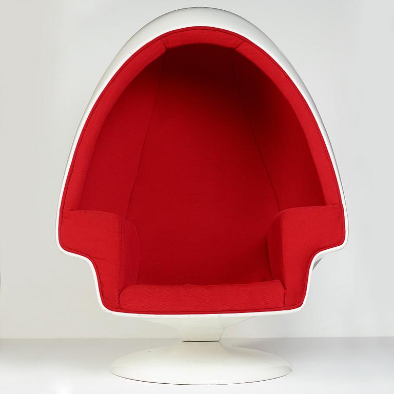 LEE WEST, an "Egg Chair" and ottoman, Lee West inc. USA 1970´s.