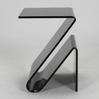 A 2024 'Zeta' magazine rack / table for Sovet Italy.