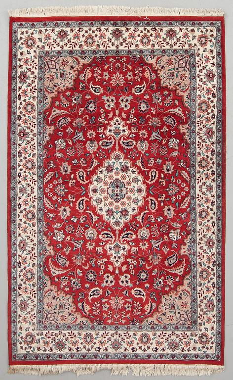 MATTA, old, orientalisk, ca 225 x 141 cm.