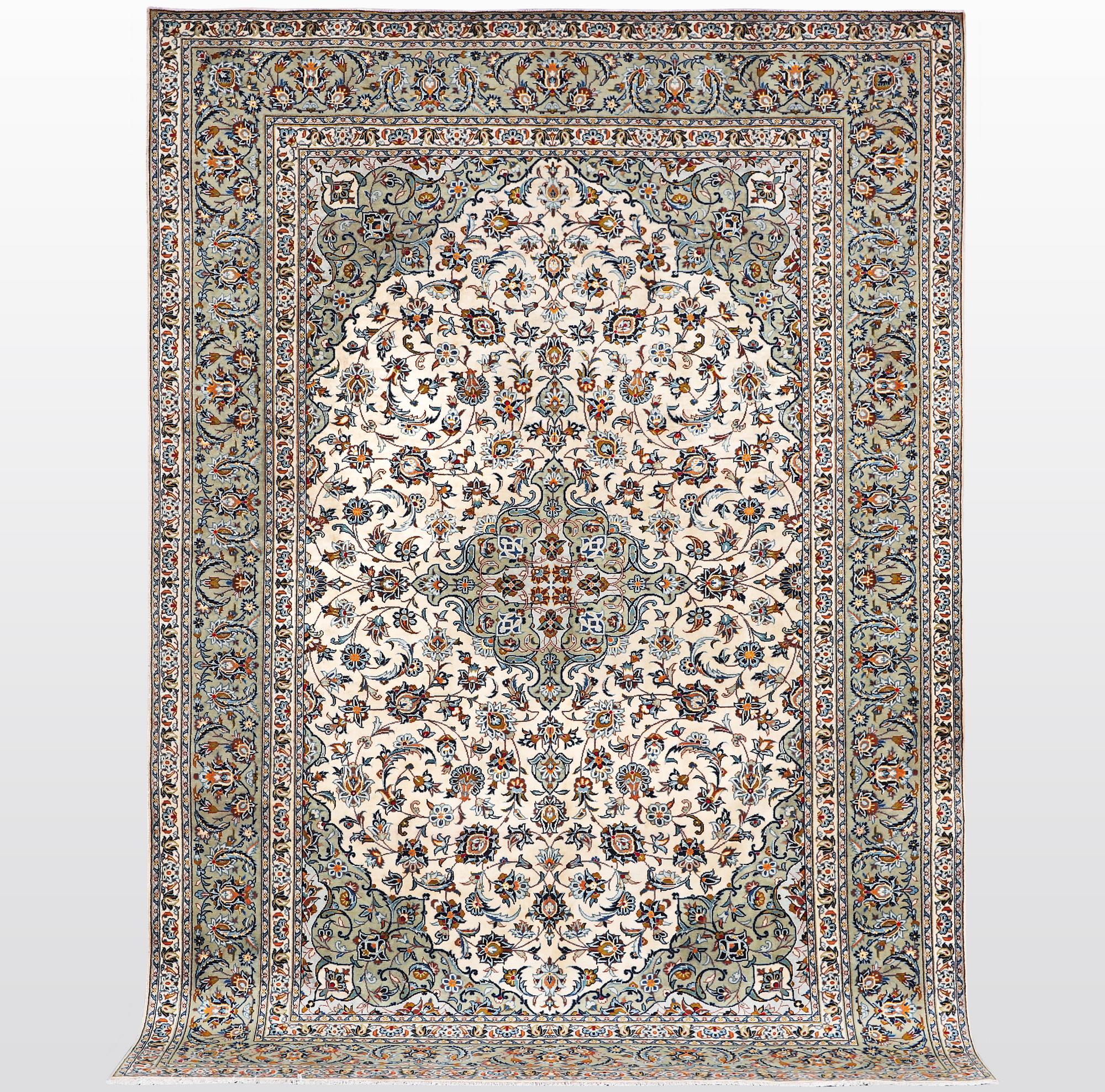 A carpet, Kashan 356 x 240 cm.
