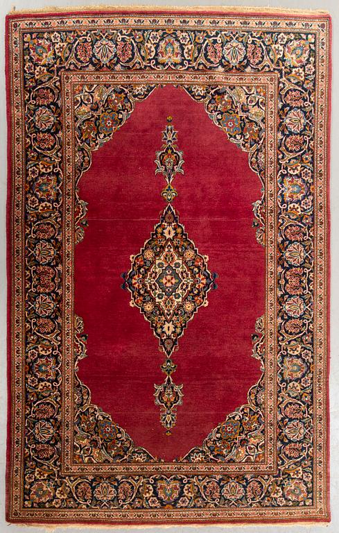 A semiantique Kashan carpet ca 213x134 cm.