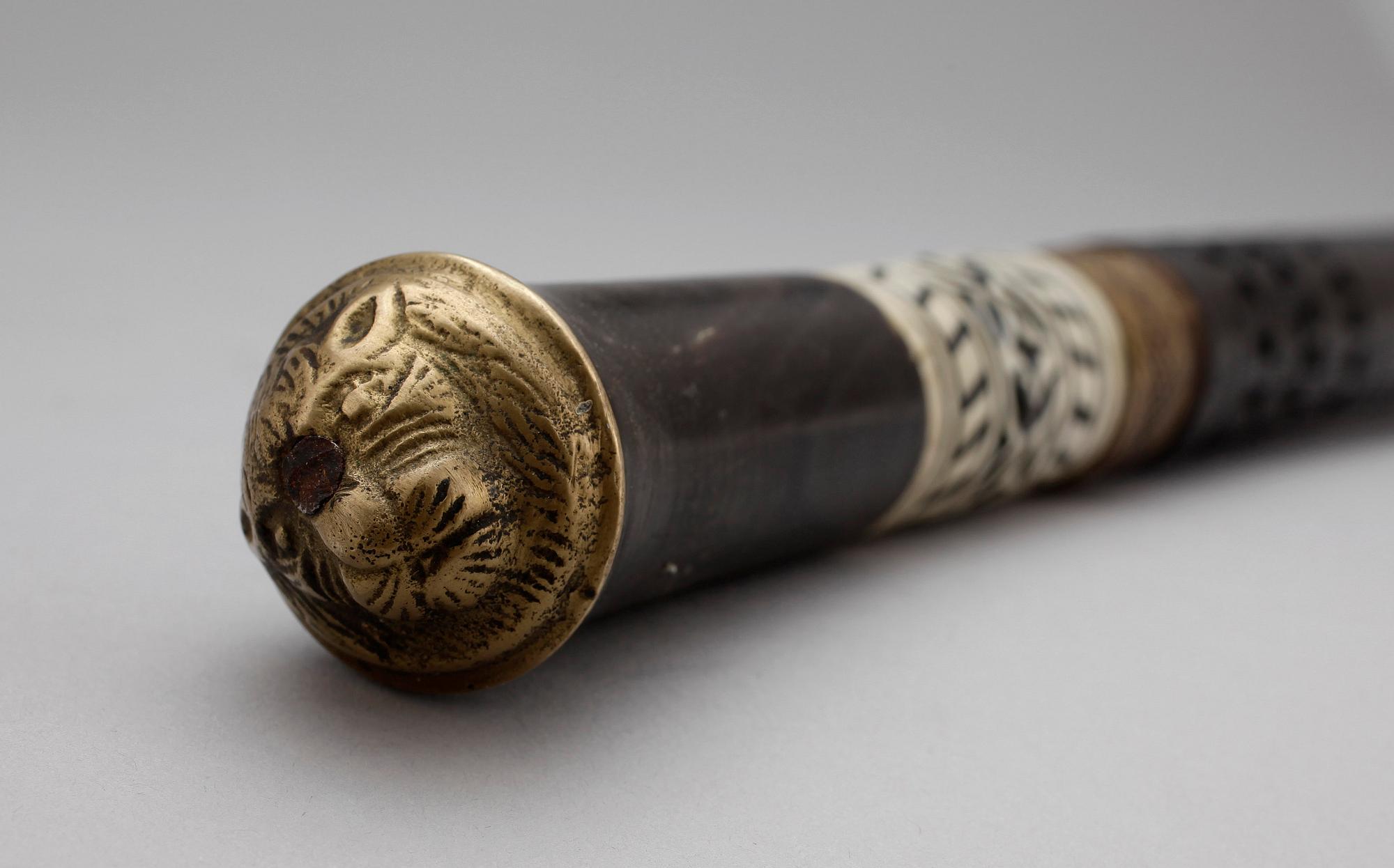 KÄPP/SVÄRD, trä, orientaliskt, 1900-tal.