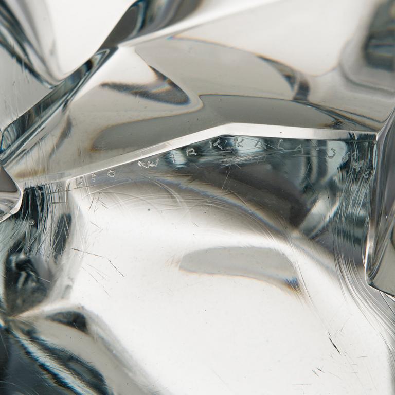 TAPIO WIRKKALA, an 'Iceberg' vase signed Tapio Wirkkala 3825.