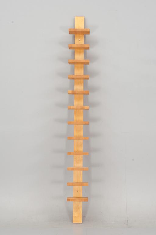 HYLLA, "Pilaster", John Kandell, Källemo, sent 1900-tal.