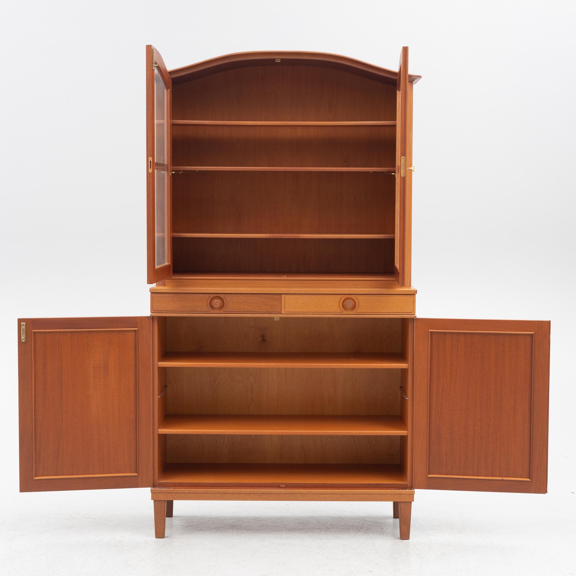 Carl Malmsten, a 'Herrgården' vitrine cabinet, 21st century.