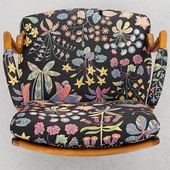 Josef Frank, karmstolar, ett par, modell 969, Firma Svenskt Tenn.