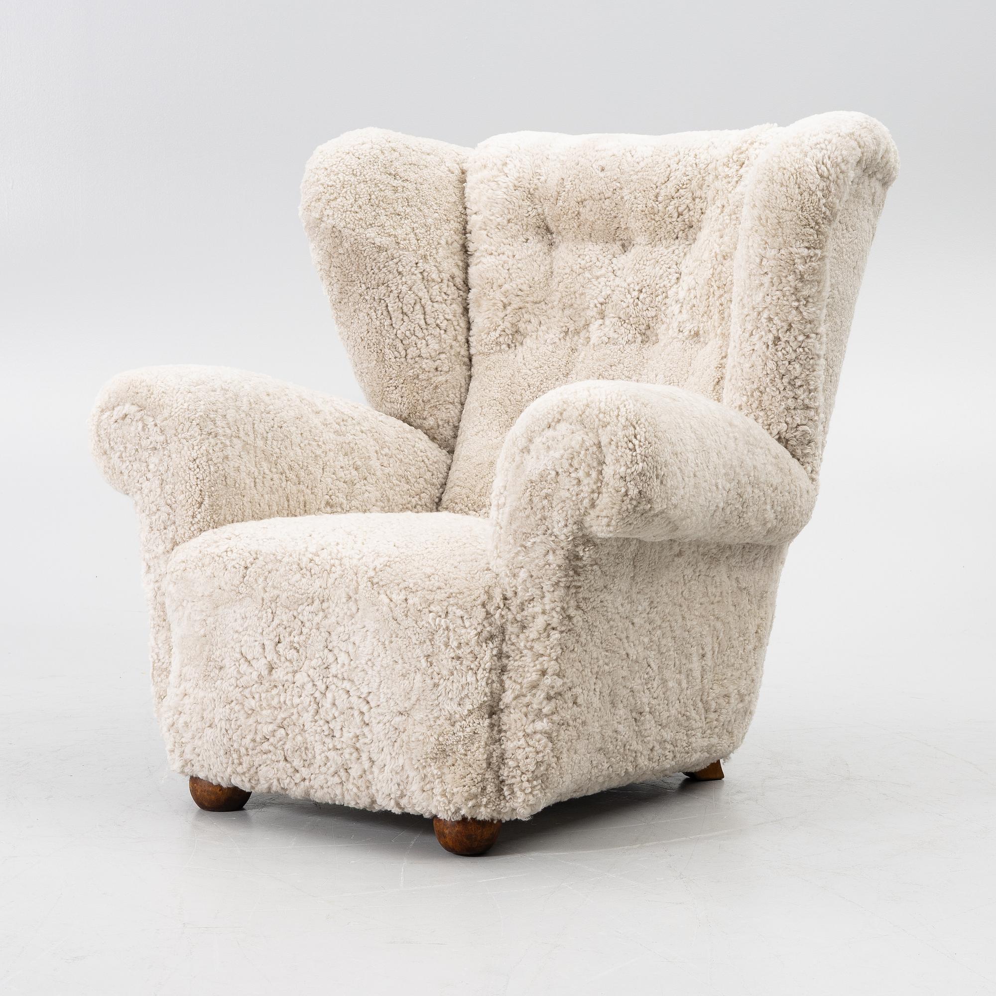 A Swedish Modern armchair, mid20th century.