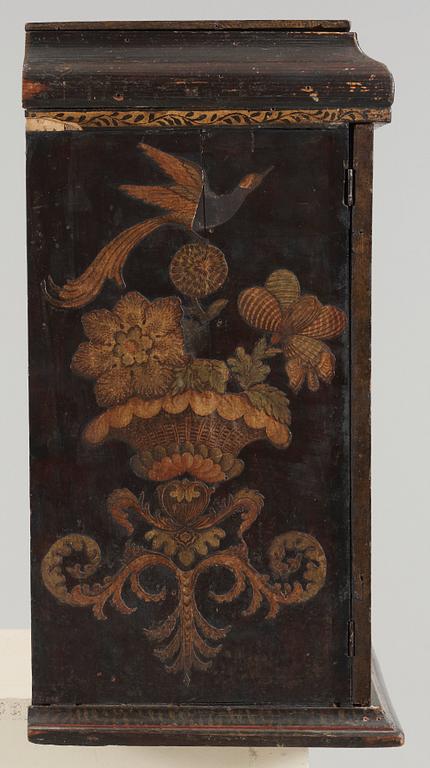 KABINETTSKÅP. Senbarock, 1700-tal.