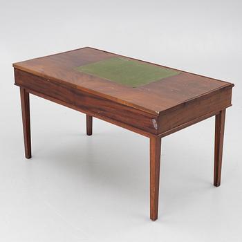 Skrivbord, troligen Danmark. 1900-talets första hälft.