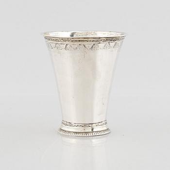 Carl Lemon d.ä., bägare, silver, Uppsala 1738. Rokoko.