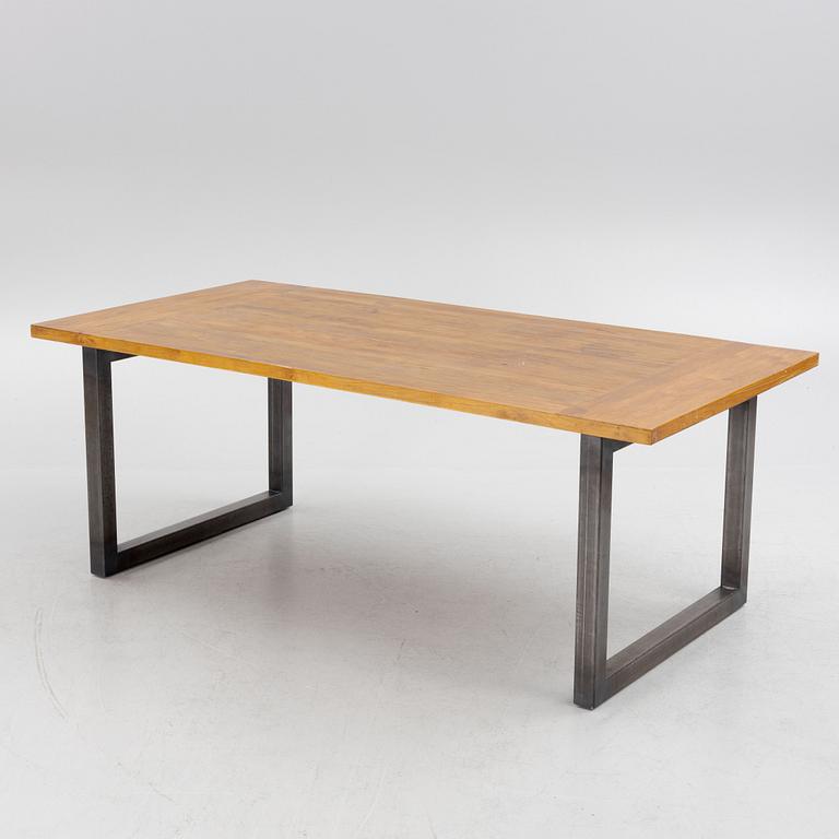 Heerenhuis Manufaktur, dining table, contemporary.