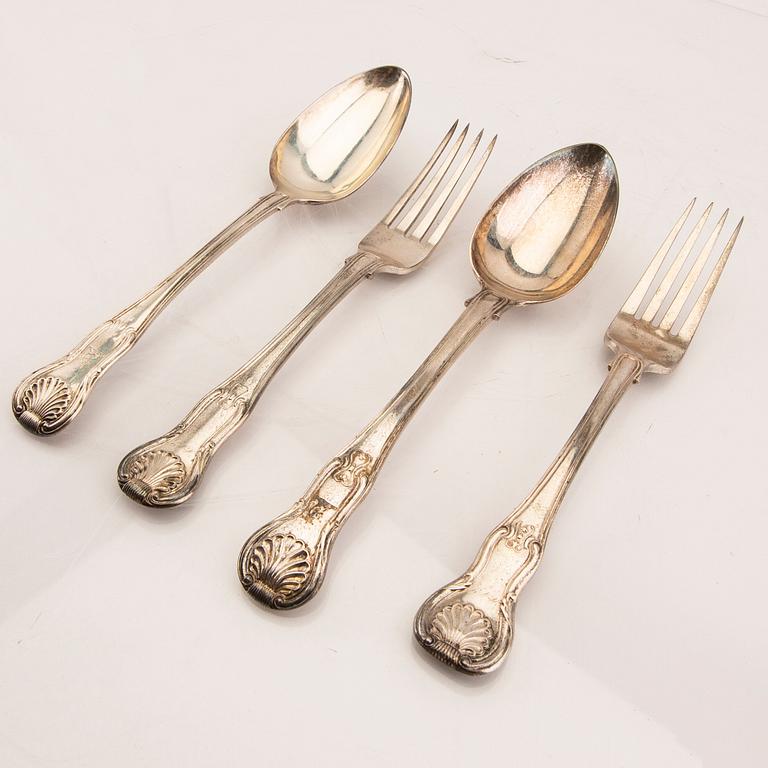 A set of 24 pcs of silver cutlery london mid 1800s, weight 2667 grams.