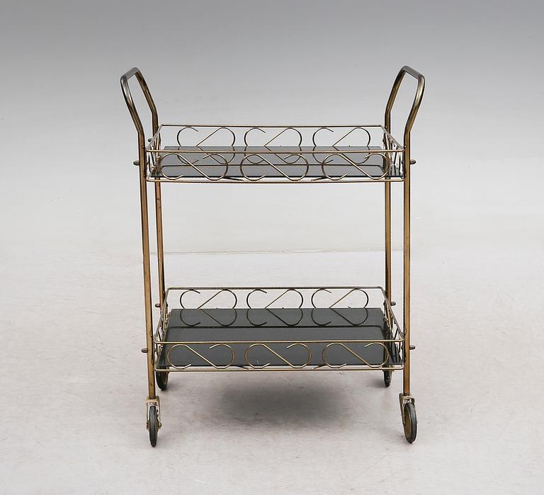 SERVERINGSVAGN, 1900-talets mitt.